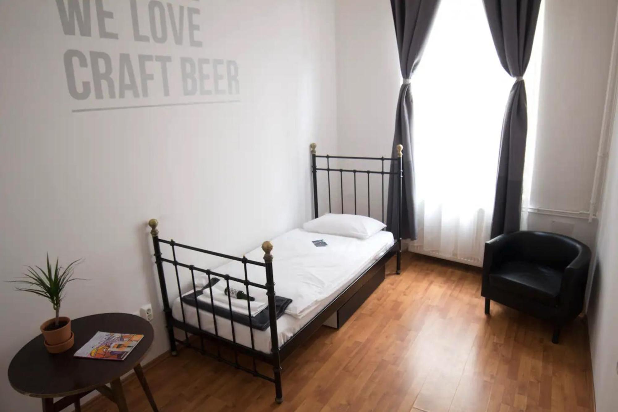 Апартаменты Bed'N'Beer Будапешт Экстерьер фото